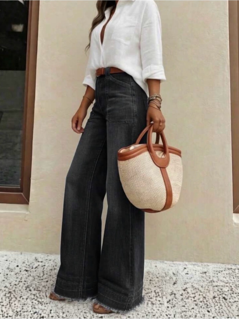 NEW High-Waist Wide Leg Women's Jeans in Washed Black - Picture 3 of 5